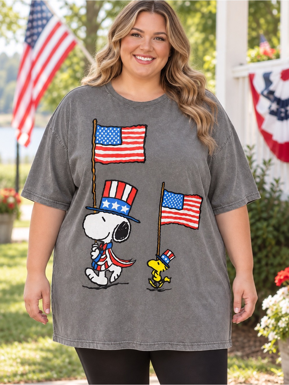 NWT Peanuts Gray Snoopy & Woodstock Flag Parade Tee Size 3X